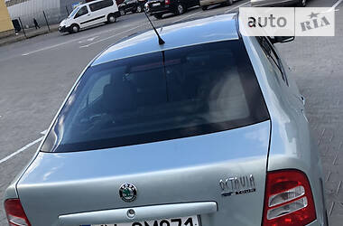 Седан Skoda Octavia 2010 в Стрые