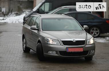 Универсал Skoda Octavia 2009 в Умани