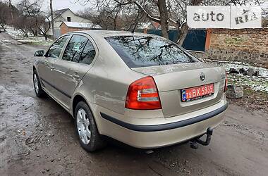 Хэтчбек Skoda Octavia 2005 в 