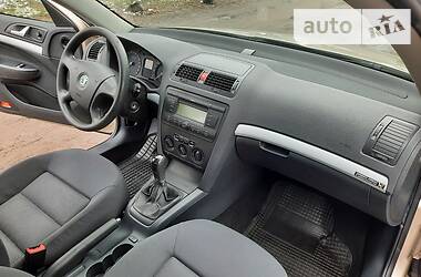 Хэтчбек Skoda Octavia 2005 в 