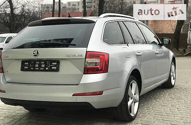 Универсал Skoda Octavia 2013 в Дрогобыче