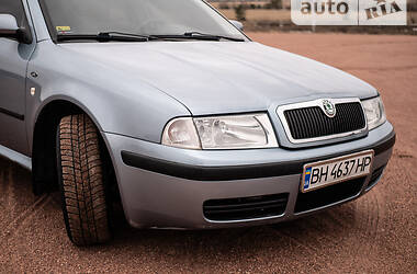 Лифтбек Skoda Octavia 2003 в Житомире