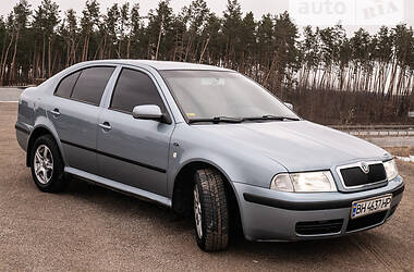 Лифтбек Skoda Octavia 2003 в Житомире