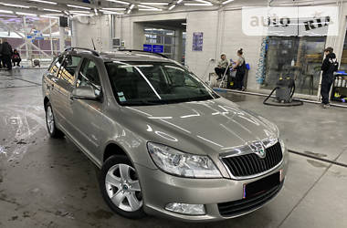 Универсал Skoda Octavia 2011 в Луцке