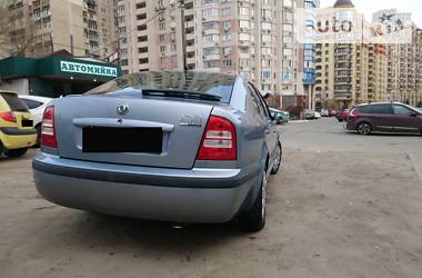 Седан Skoda Octavia 2005 в Києві