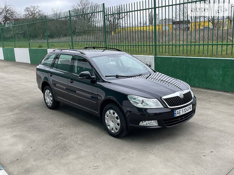 Универсал Skoda Octavia 2009 в Никополе