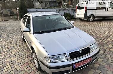 Седан Skoda Octavia 2008 в Луцке