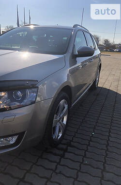 Универсал Skoda Octavia 2014 в Черновцах