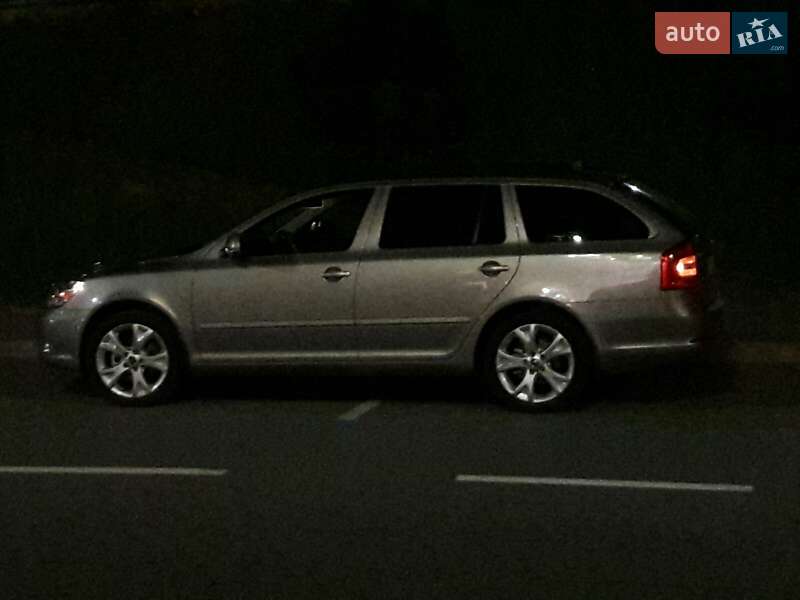 Универсал Skoda Octavia 2012 в Чернигове