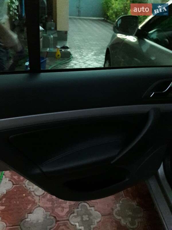 Универсал Skoda Octavia 2012 в Чернигове