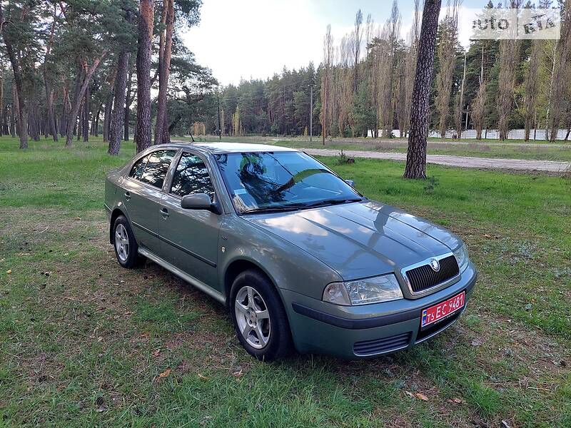 Лифтбек Skoda Octavia 2003 в Ахтырке