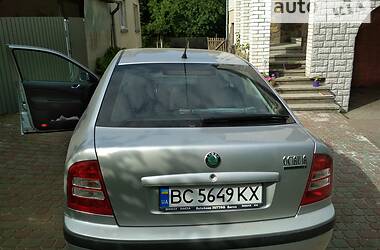 Лифтбек Skoda Octavia 2003 в Львове