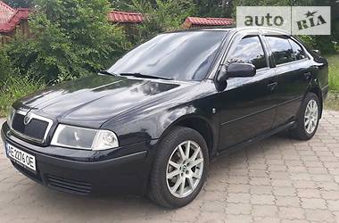 Седан Skoda Octavia 2008 в Днепре