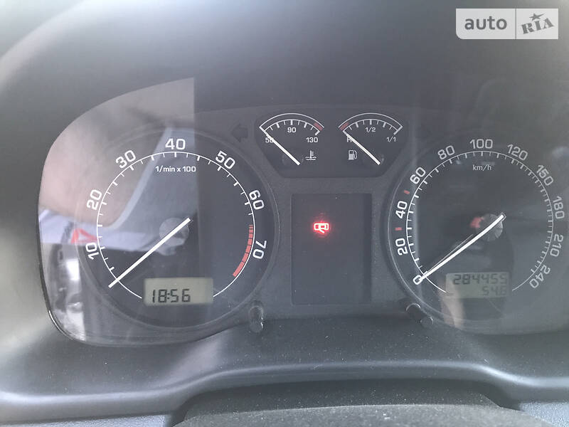 Седан Skoda Octavia 2001 в Светловодске