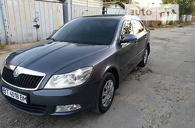 Лифтбек Skoda Octavia 2010 в Херсоне Лифтбек Skoda Octavia 2010 в Херсоне