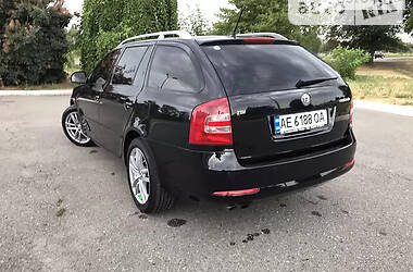 Универсал Skoda Octavia 2009 в Днепре