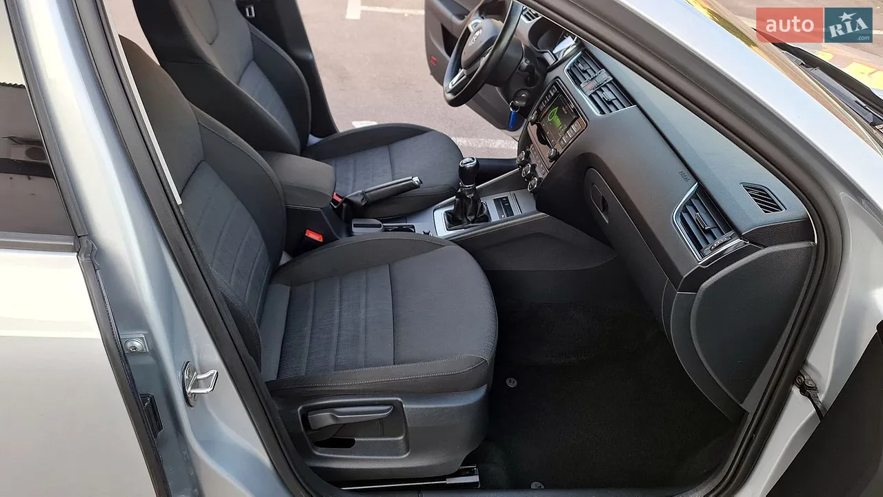 2017 Skoda Octavia - мініатюра 11