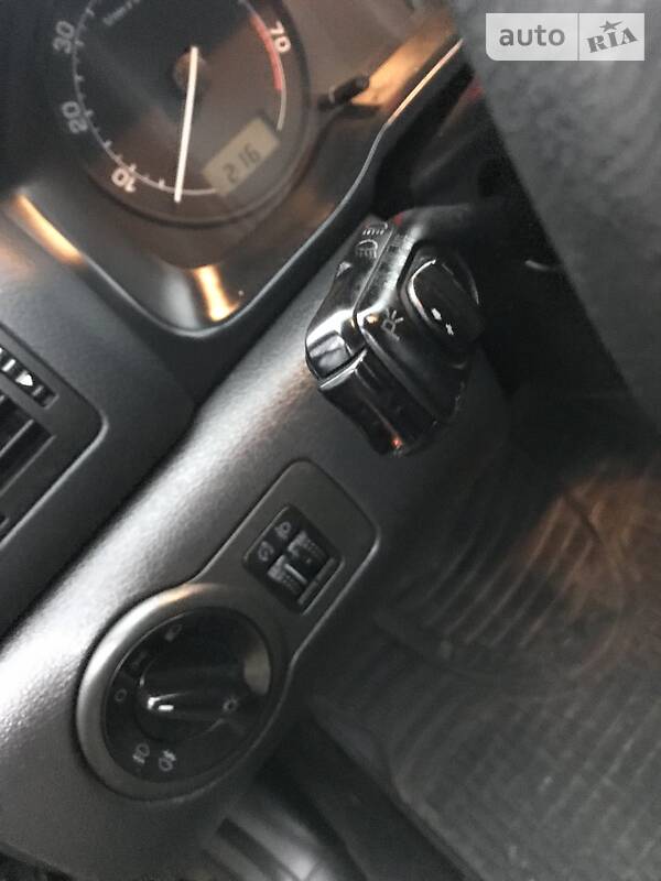 Лифтбек Skoda Octavia 2002 в Виннице