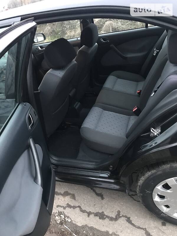 Лифтбек Skoda Octavia 2002 в Виннице