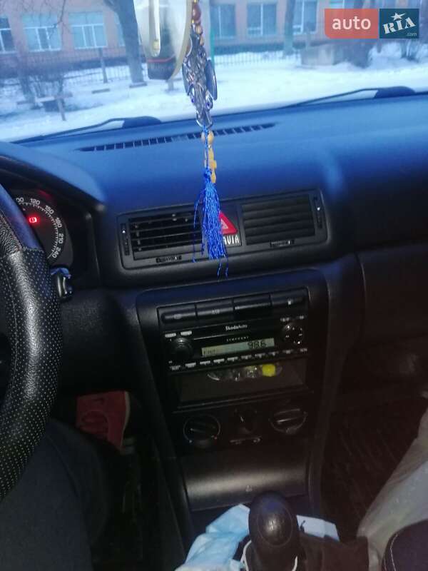 Хетчбек Skoda Octavia 2004 в Кропивницькому