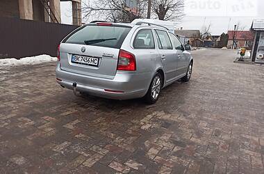 Універсал Skoda Octavia 2010 в Демидівці