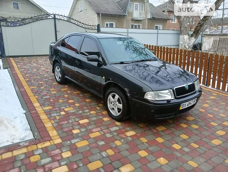 Хэтчбек Skoda Octavia 2001 в 