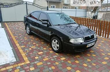 Хэтчбек Skoda Octavia 2001 в 