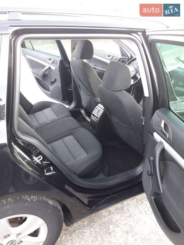 Универсал Skoda Octavia 2011 в Радехове фото 9 Универсал Skoda Octavia 2011 в Радехове