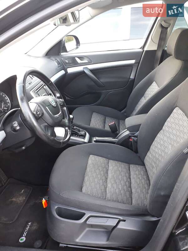 Универсал Skoda Octavia 2011 в Радехове фото 17 Универсал Skoda Octavia 2011 в Радехове