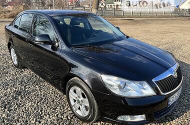 Седан Skoda Octavia 2010 в Чернівцях