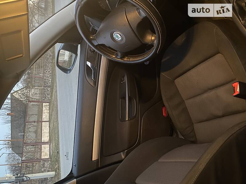 Ліфтбек Skoda Octavia 2006 в Ужгороді