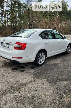 Хэтчбек Skoda Octavia 2015 в 
