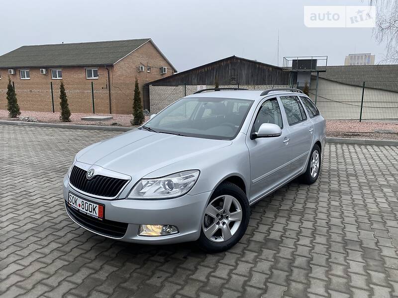 AUTO.RIA – Продам Шкода Октавия 2010 бензин 1.6 универсал бу