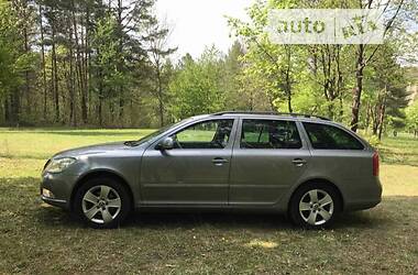 Универсал Skoda Octavia 2013 в Борщеве