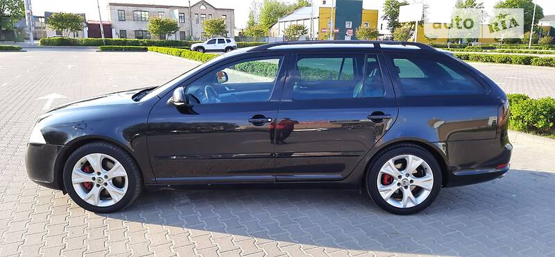 Універсал Skoda Octavia 2009 в Житомирі