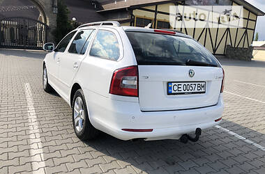 Універсал Skoda Octavia 2012 в Чернівцях