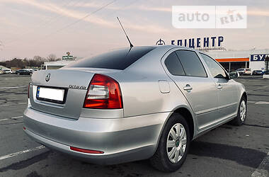 Седан Skoda Octavia 2010 в Ужгороді