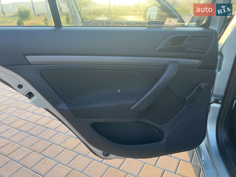 Ліфтбек Skoda Octavia 2012 в Іршаві фото 21 Ліфтбек Skoda Octavia 2012 в Іршаві