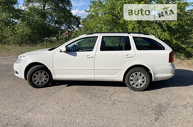 Универсал Skoda Octavia 2012 в Каменском