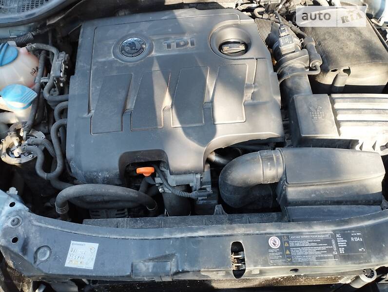 Седан Skoda Octavia 2011 в Дубно