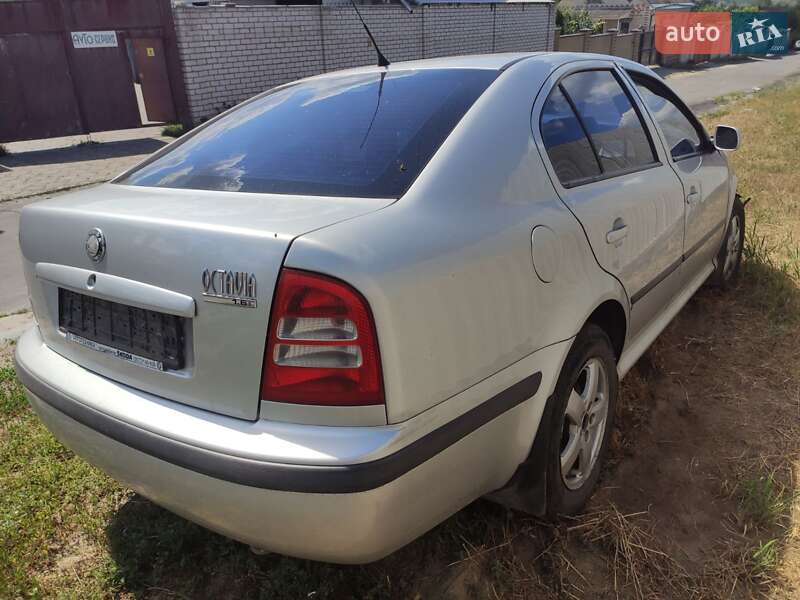 Лифтбек Skoda Octavia 2000 в Харькове фото Лифтбек Skoda Octavia 2000 в Харькове