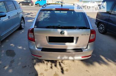 Універсал Skoda Octavia 2011 в 