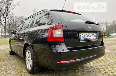 Универсал Skoda Octavia 2011 в 
