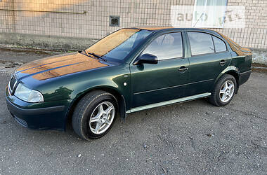 Лифтбек Skoda Octavia 2004 в Киеве