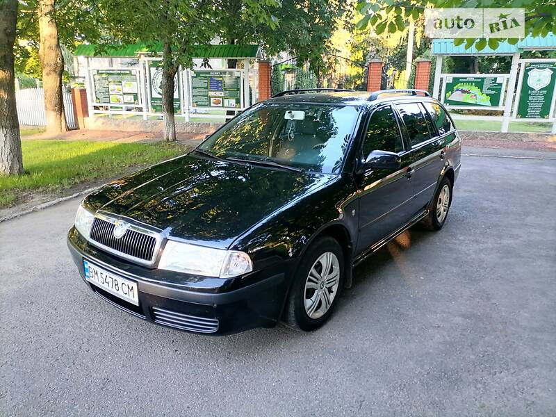 Универсал Skoda Octavia 2009 в Ромнах