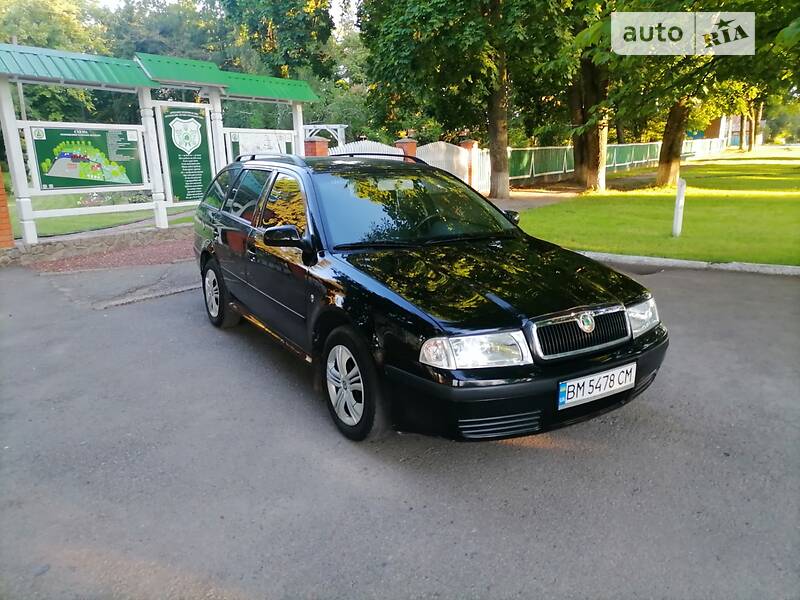 Универсал Skoda Octavia 2009 в Ромнах
