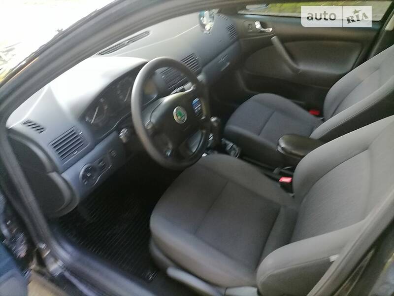 Универсал Skoda Octavia 2009 в Ромнах