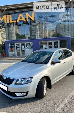 Ліфтбек Skoda Octavia 2015 в Запоріжжі