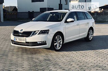 Універсал Skoda Octavia 2017 в 