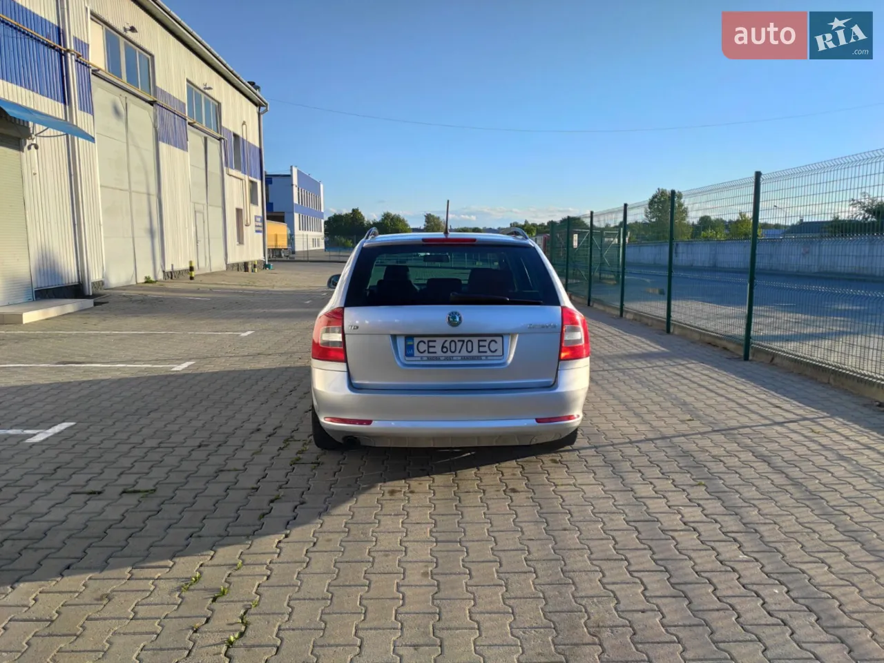2011 Skoda Octavia - мініатюра 12